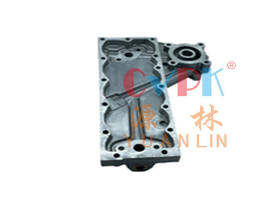 6207-61-5210 เครื่องยนต์รถขุดขุดดีเซล KOMATSU Oil Cooler Cover 6207-61-5210 Engine S6D95