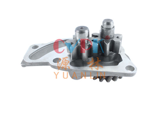 6204-53-1201 KOMATSU เครื่องยนต์ดีเซล S4D95 ปั้มน้ำมัน 0.6-0.9 Kg สำหรับอุตสาหกรรมยานยนต์