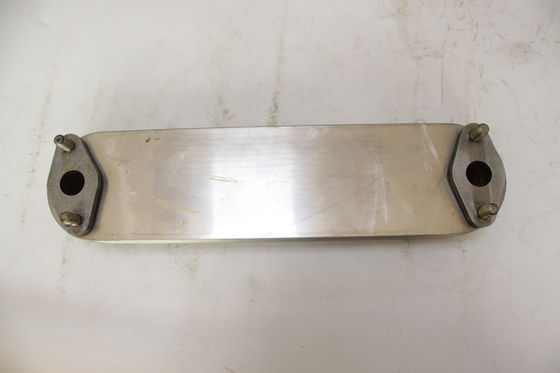 1-21725054-0 เครื่องยนต์ดีเซล Isuzu 1-21725054-0 ออยล์คูลเลอร์ EX300-3 6SD1T